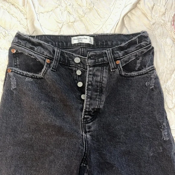 Abercrombie and Fitch Jeans - Picture 4 of 7